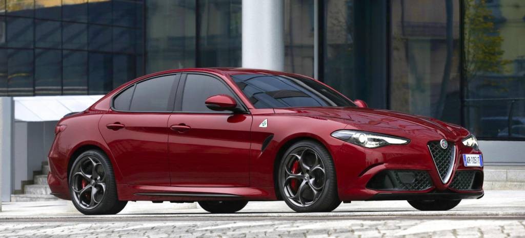 1440_alfa_romeo_giulia_qv_nurburgring_dm_1_1024x466c